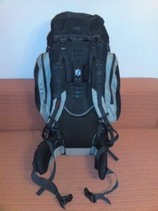 This is a bigger one (75l) but also with adjustable back.